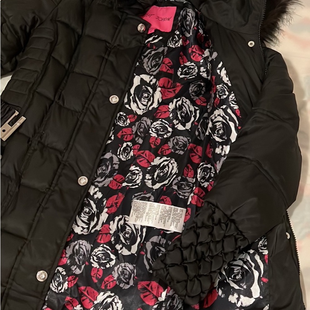 Long black jacket Betsy Johnson size XS, brand new never used